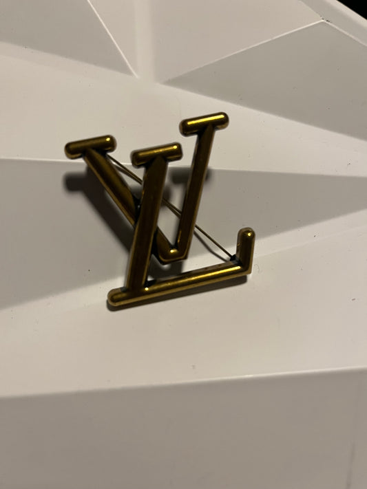 Brooches LV Brass